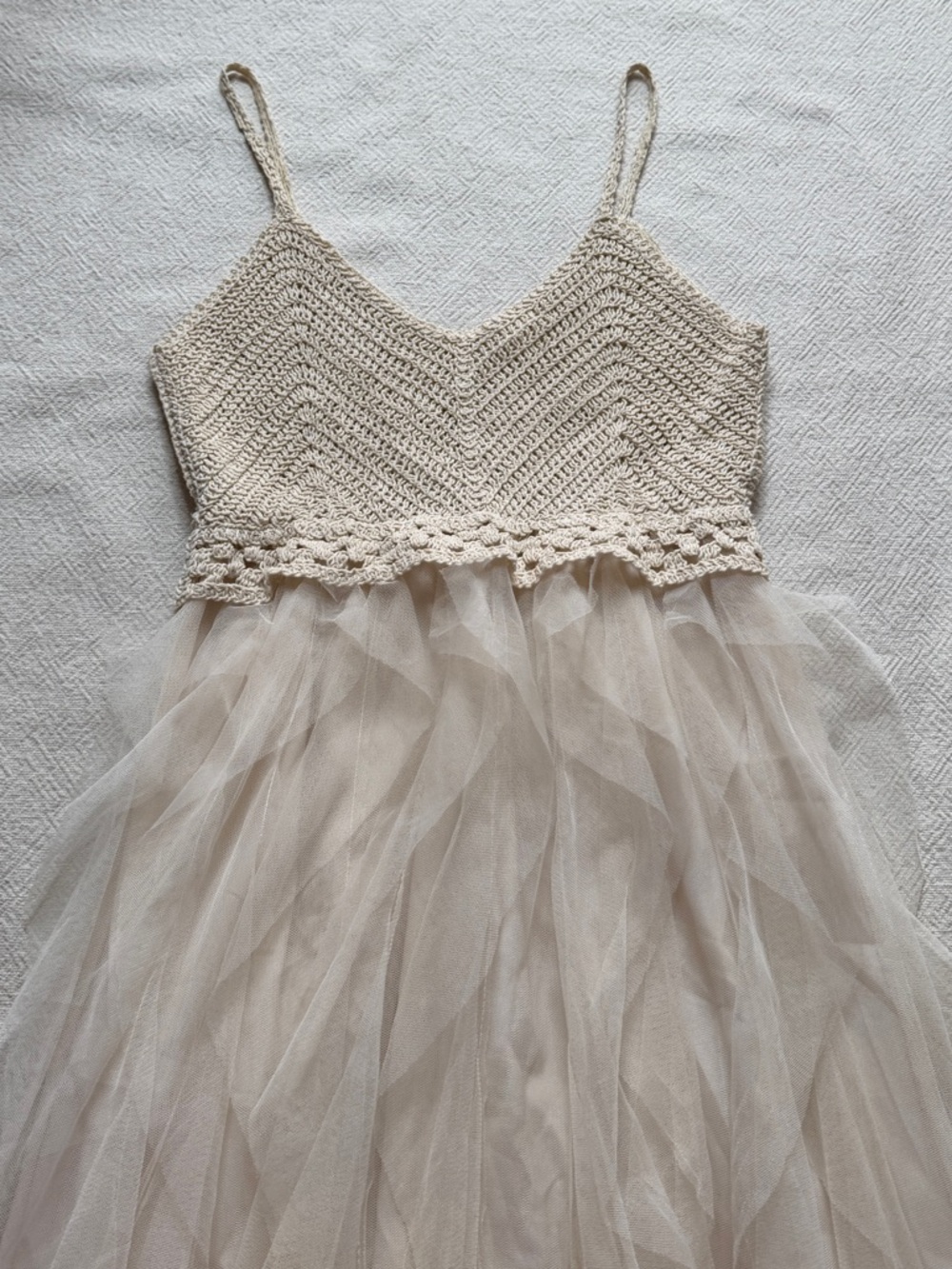 Chicwish Cream Tulle Waterfall Ruffles Crochet Dress S/M Festival Boho Summer - Picture 4 of 7